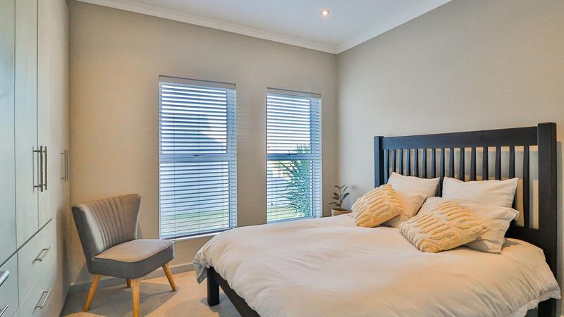 To Let 4 Bedroom Property for Rent in Kingswood Golf Estate Western Cape